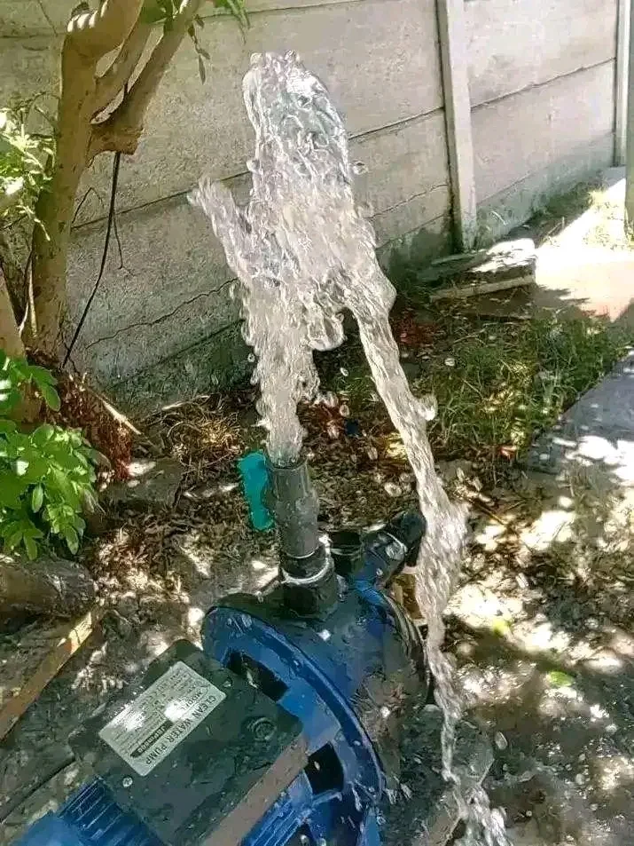 Water tank connection